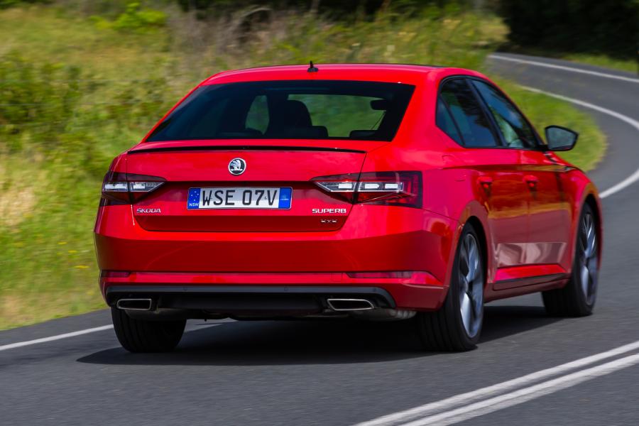  Skoda Superb 4x4 SportLine 2017 года  (AU) (фото 12 из 22)
